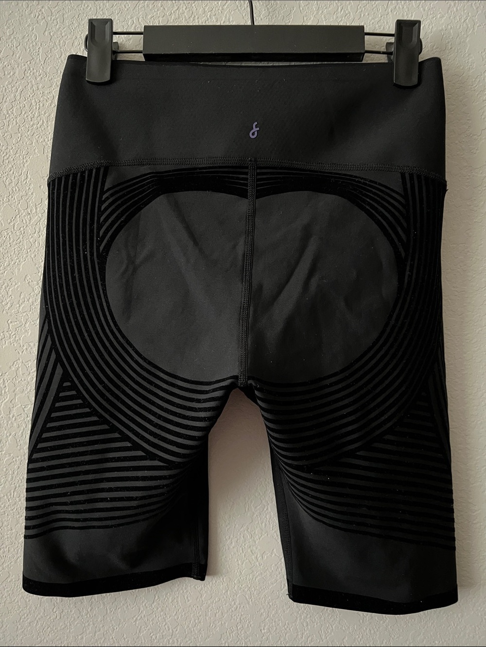 Fanka Body Sculpt Reversible Bike Shorts - Picture 2 of 9